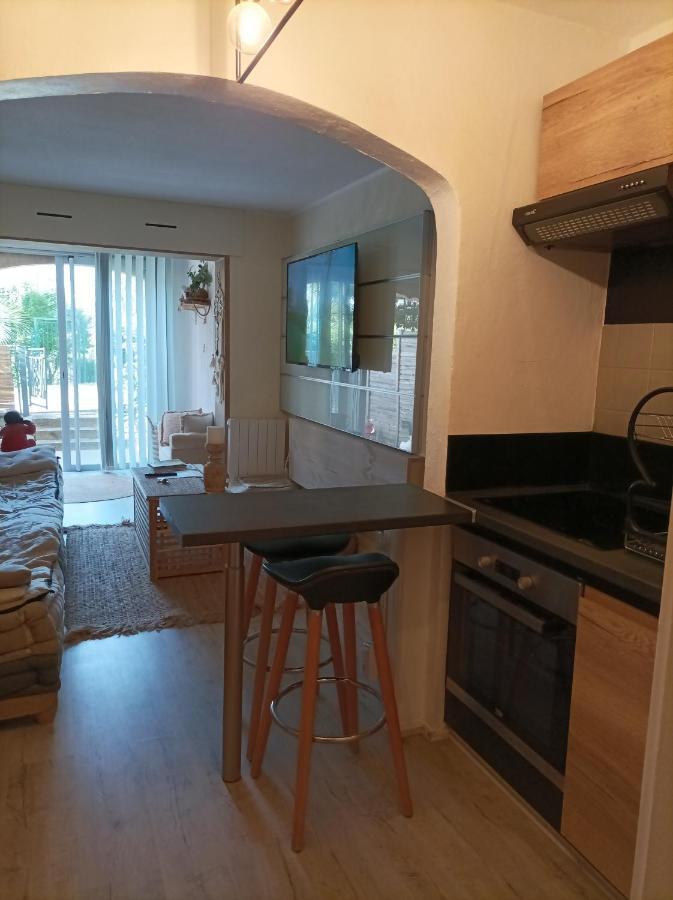 Escapade Cocooning Residence Avec Piscine/Tennis Frejus Bagian luar foto