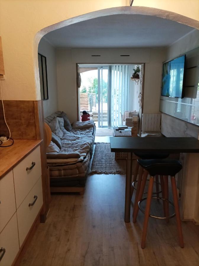 Escapade Cocooning Residence Avec Piscine/Tennis Frejus Bagian luar foto
