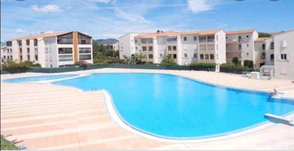 Escapade Cocooning Residence Avec Piscine/Tennis Frejus Bagian luar foto